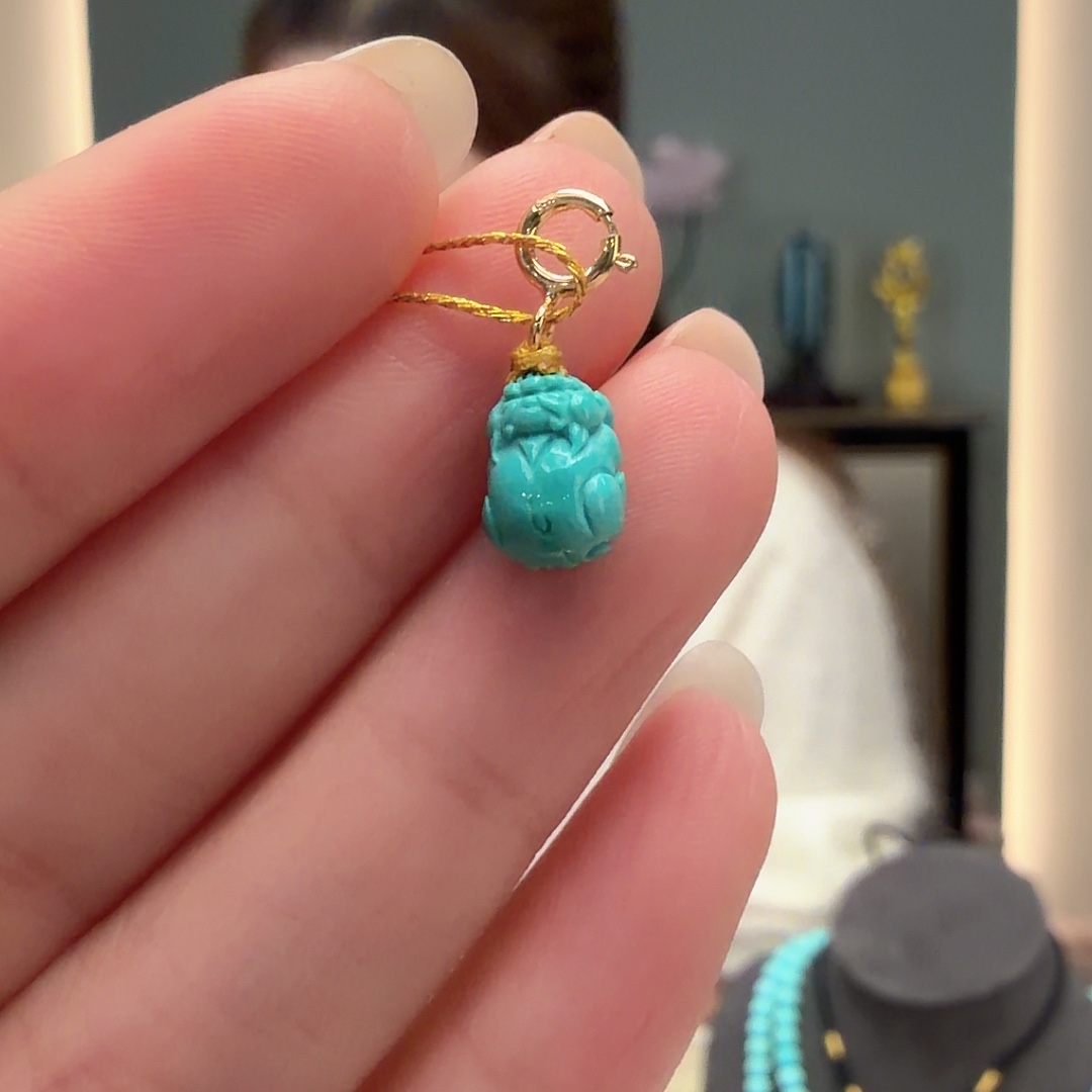 绿松石未镶嵌颈饰