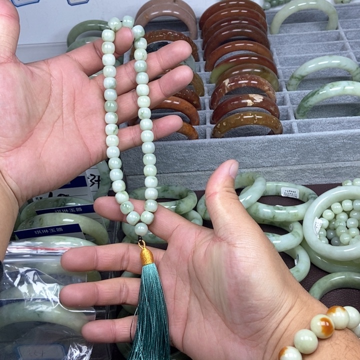 蛇纹石玉手链未镶嵌