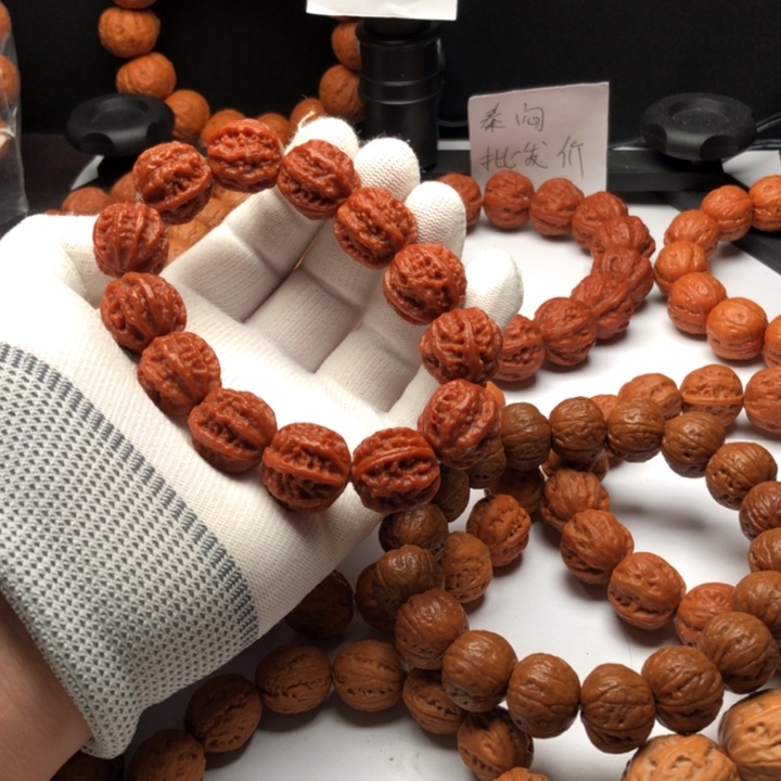 文玩核桃手串京八棱龙脊