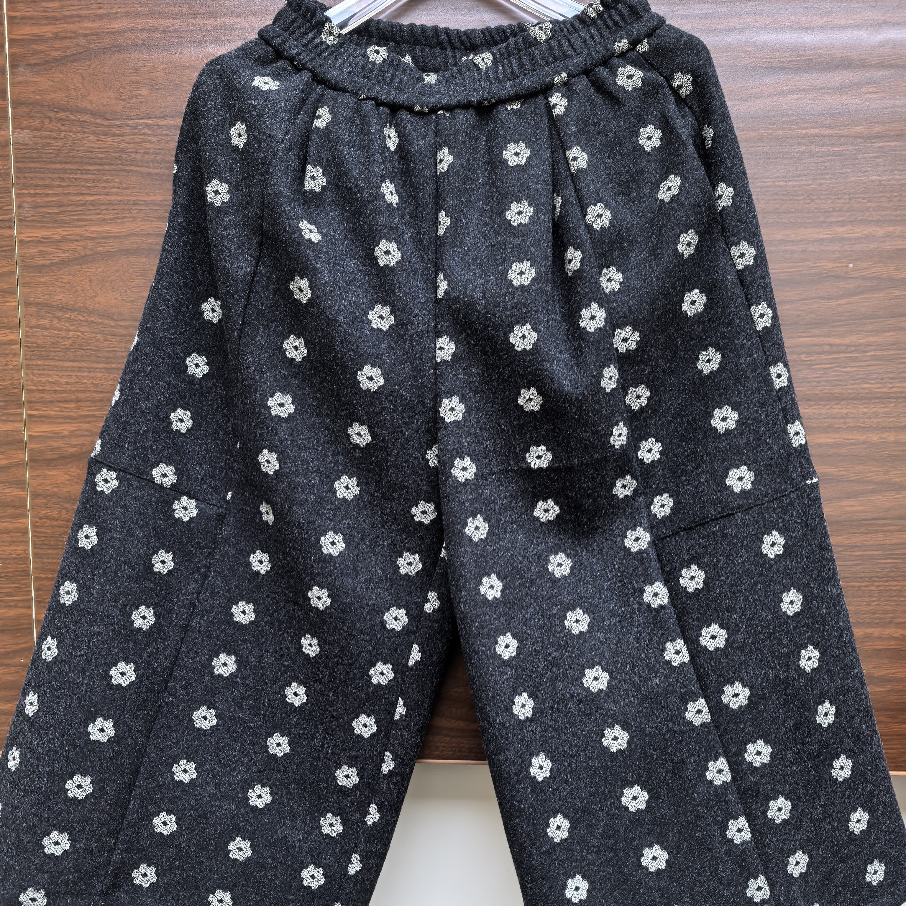 91209黄姐定制秋冬厚款花朵毛呢宽松阔腿裤