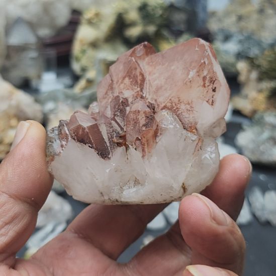 水晶摆件未镶嵌印度粉喜马