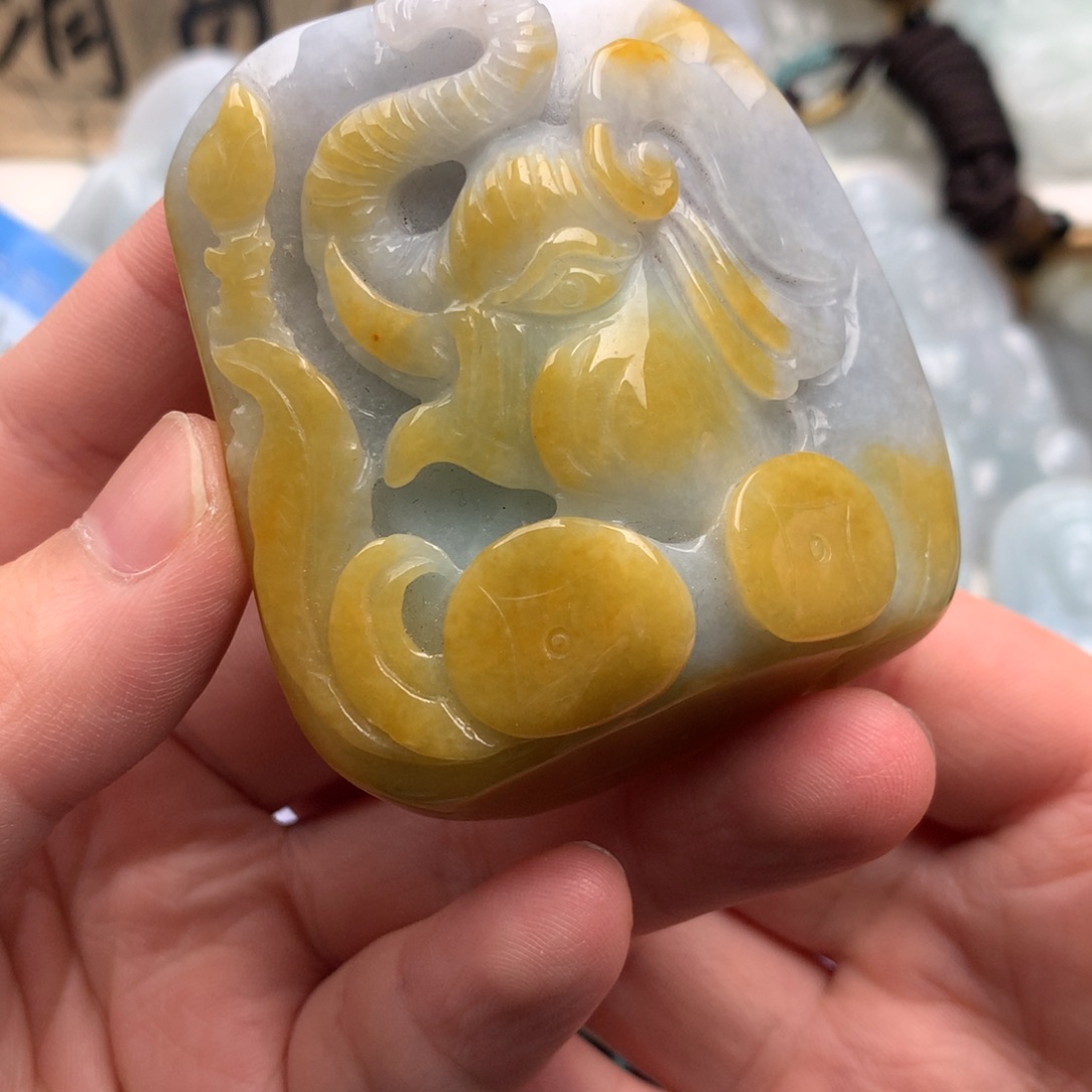 吊坠(不含链)未镶嵌翡翠