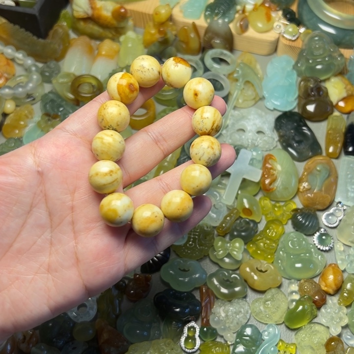 未镶嵌蛇纹石玉微瑕