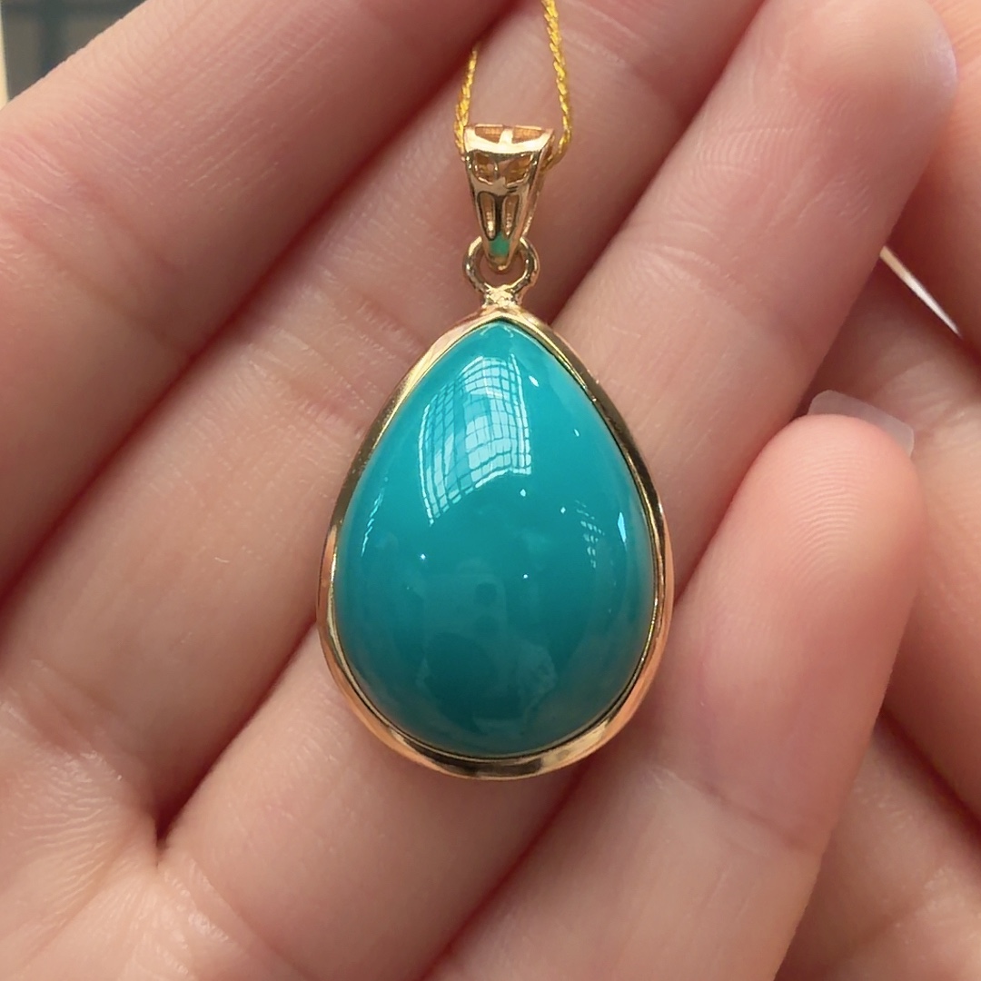 绿松石未镶嵌颈饰