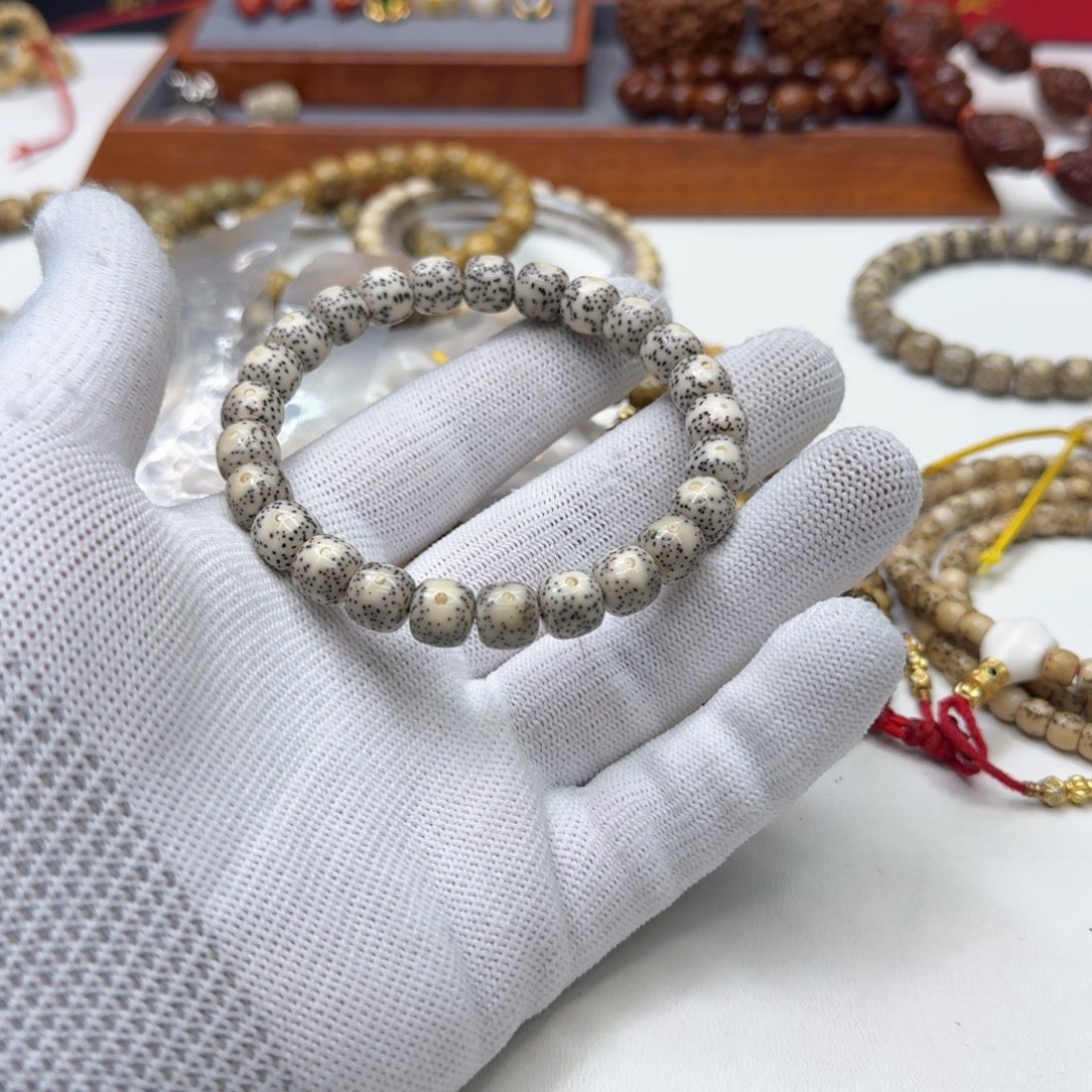 星月菩提手串39创世糯冰青瓷大眼睛针尖星9左右桶单圈