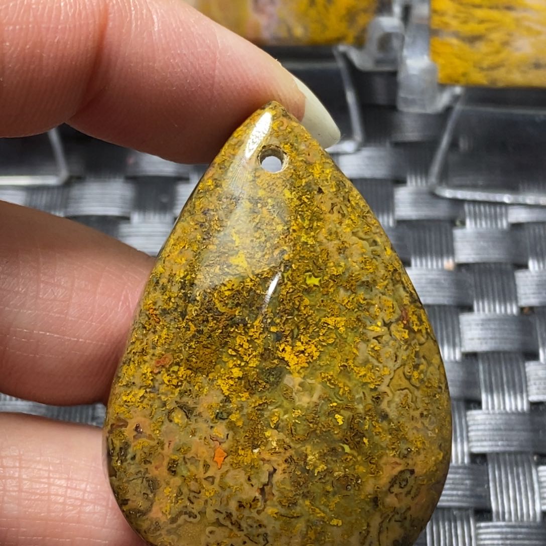 玛瑙/玉髓颈饰未镶嵌牛*虎