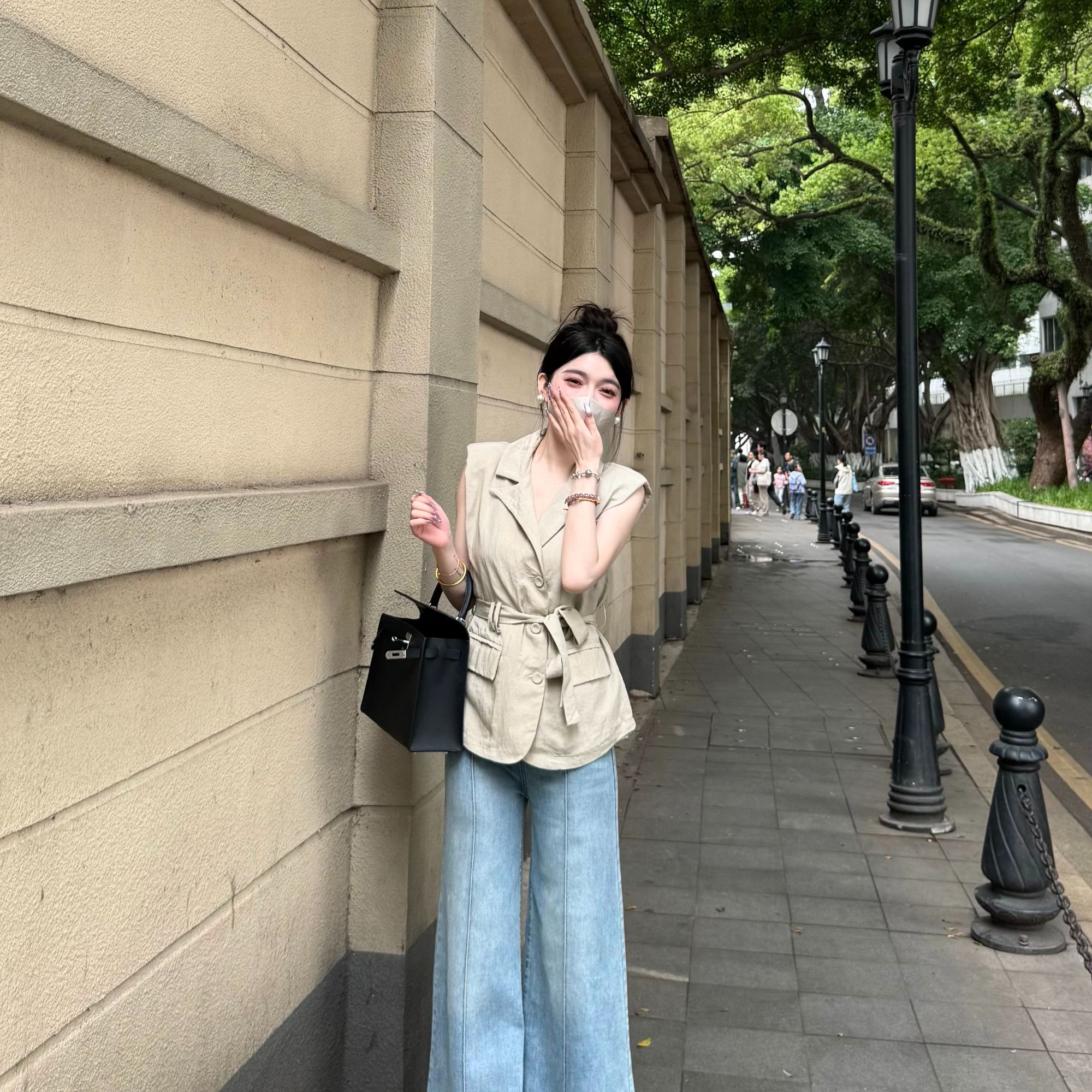 大静推荐【漫步周末】新款法式复古气质V领绑带设计感小众收腰上衣