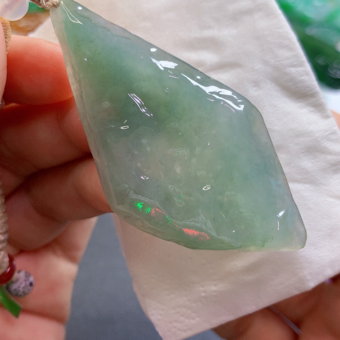 【闪购商品】翡翠吊坠(不含链)未镶嵌