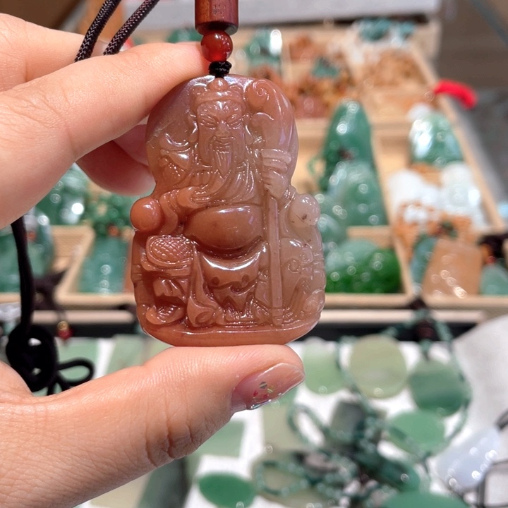 石英质玉未镶嵌颈饰