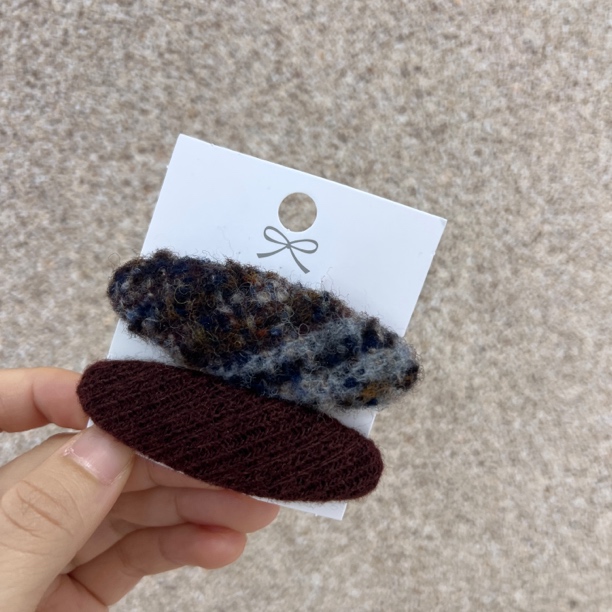 【北海道】泡菜针织毛毛椭圆BB夹气质韩版百搭侧边刘海碎发夹