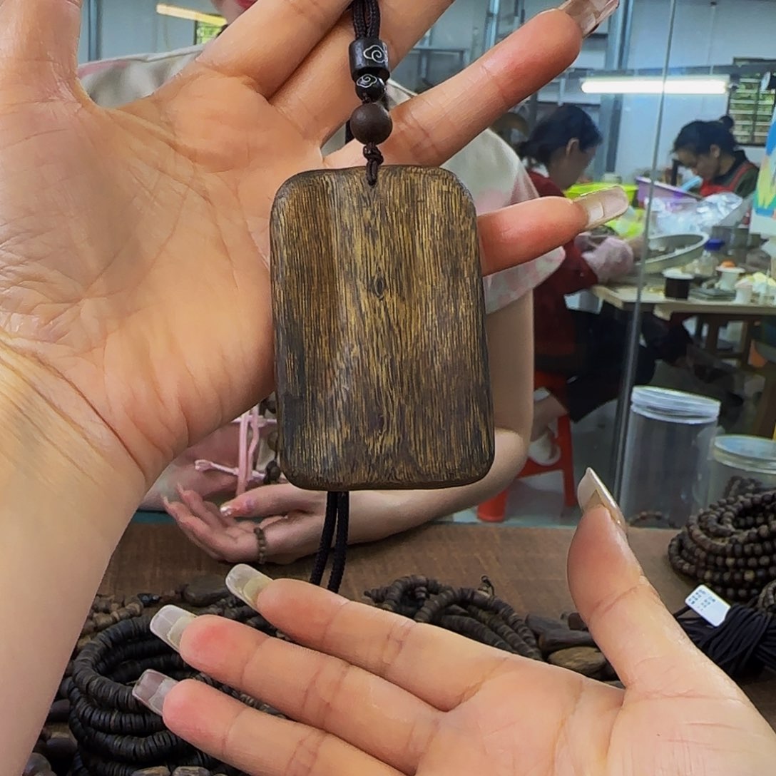 沉香吊坠狼*主多样性发货1条14.8乌身