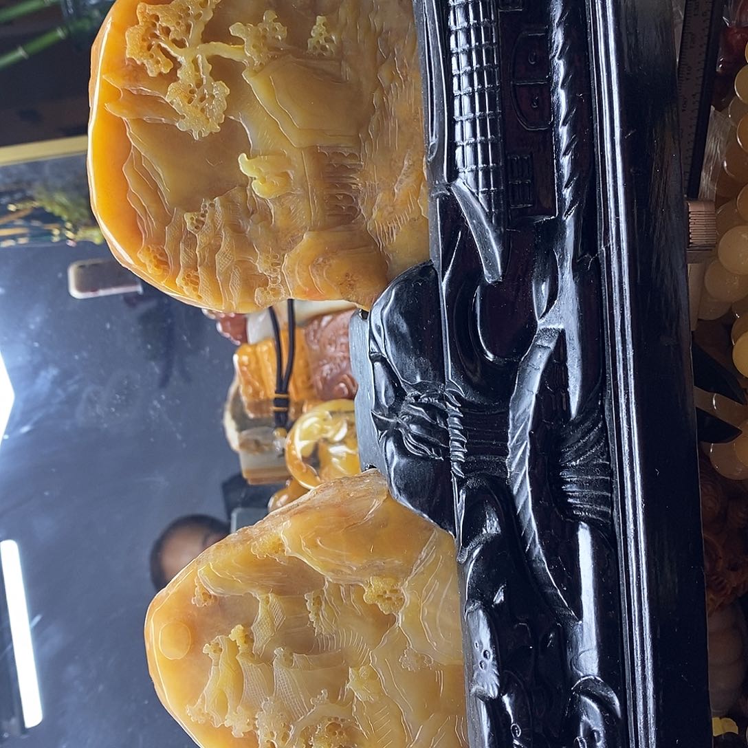 石英质玉（黄龙玉）颈饰未镶嵌