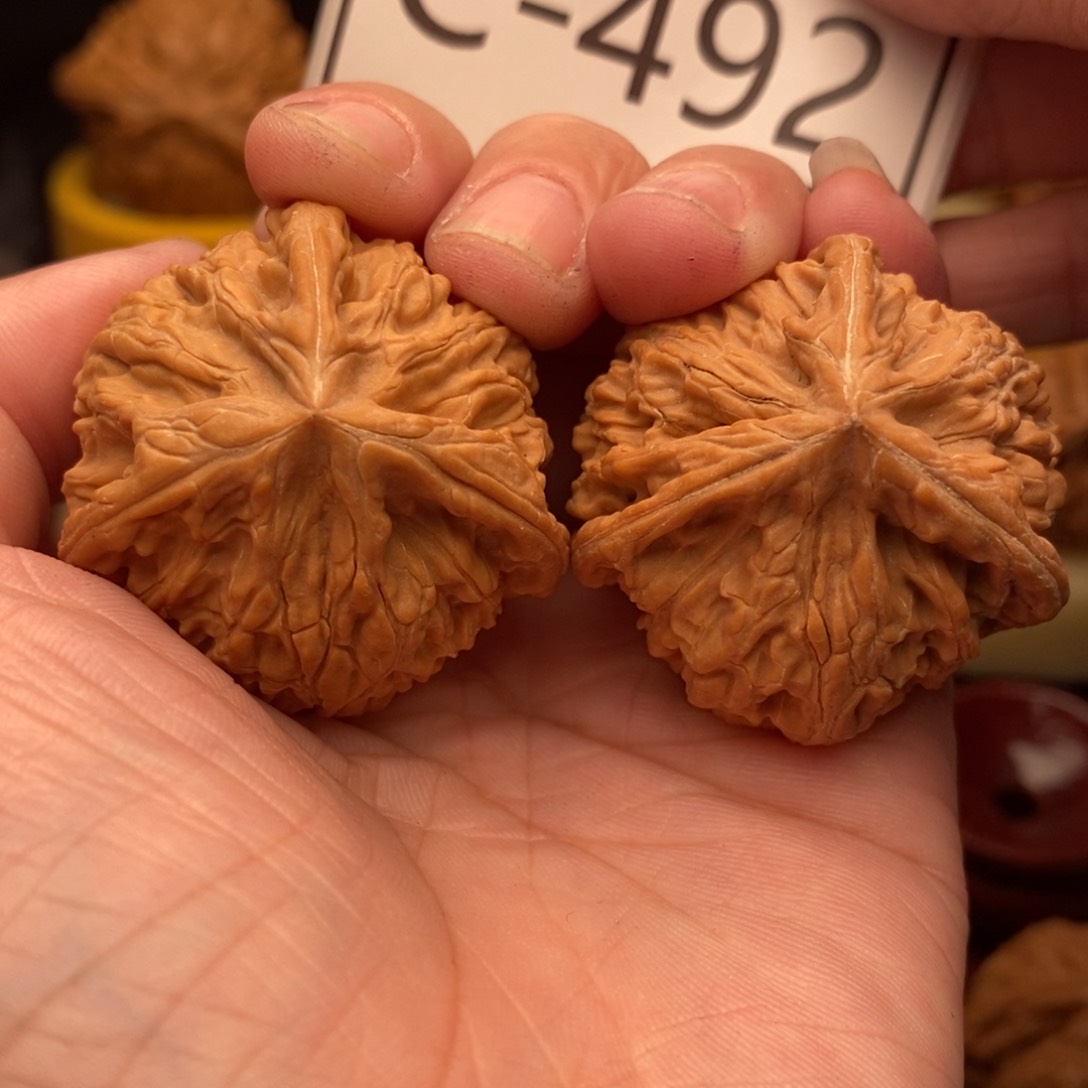 文玩核桃把件玉龙奔38