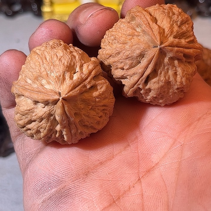 文玩核桃吊坠滇西81