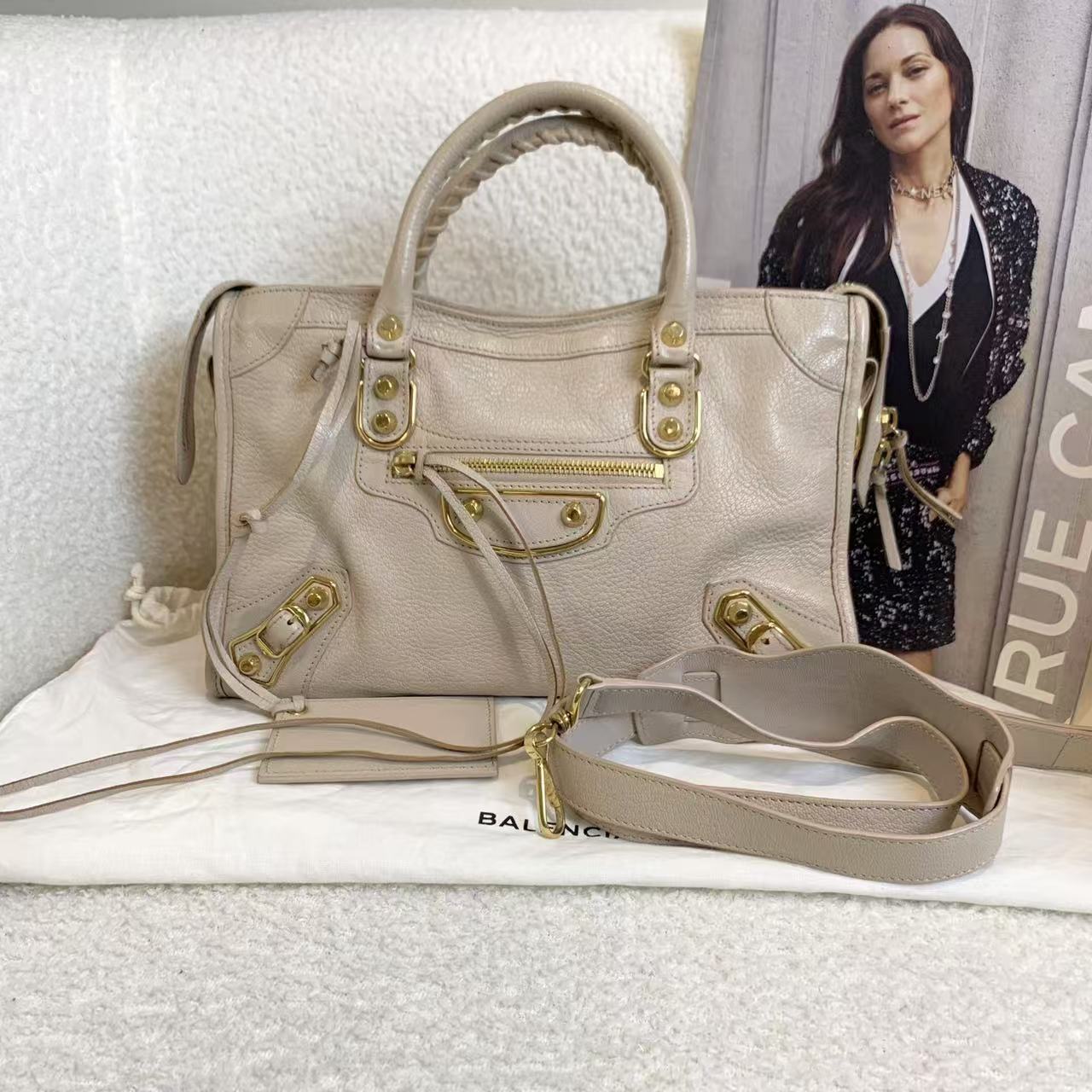 99新 Balenciaga/巴黎世家 壹臻/奶茶色机车包小号/25956604