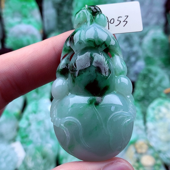 翡翠吊坠(不含链)未镶嵌