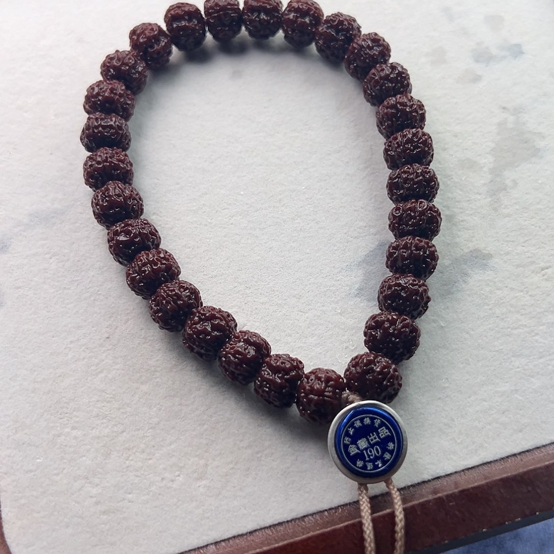 吊坠金刚菩提11平细手持190