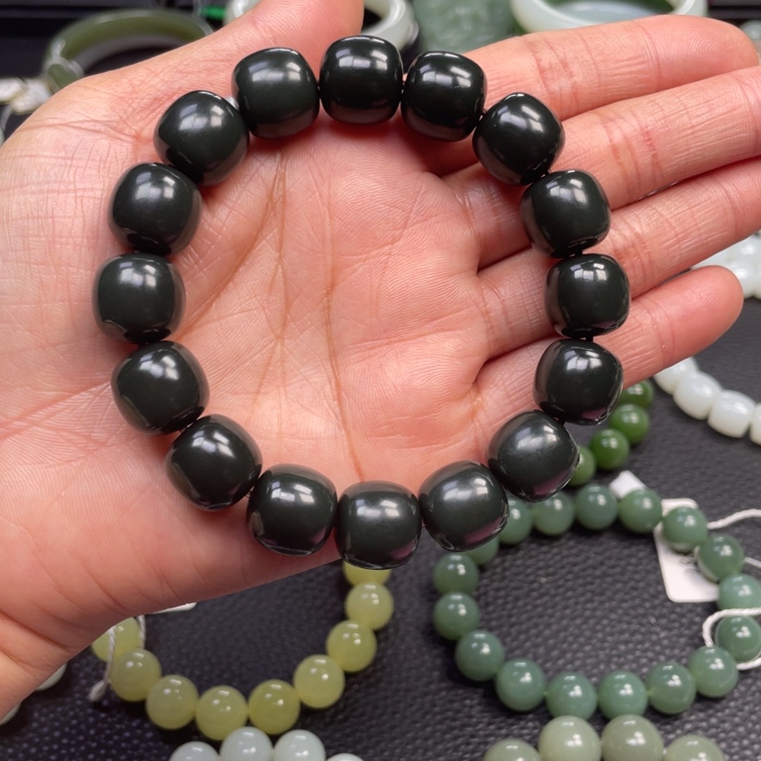 和田玉未镶嵌手链