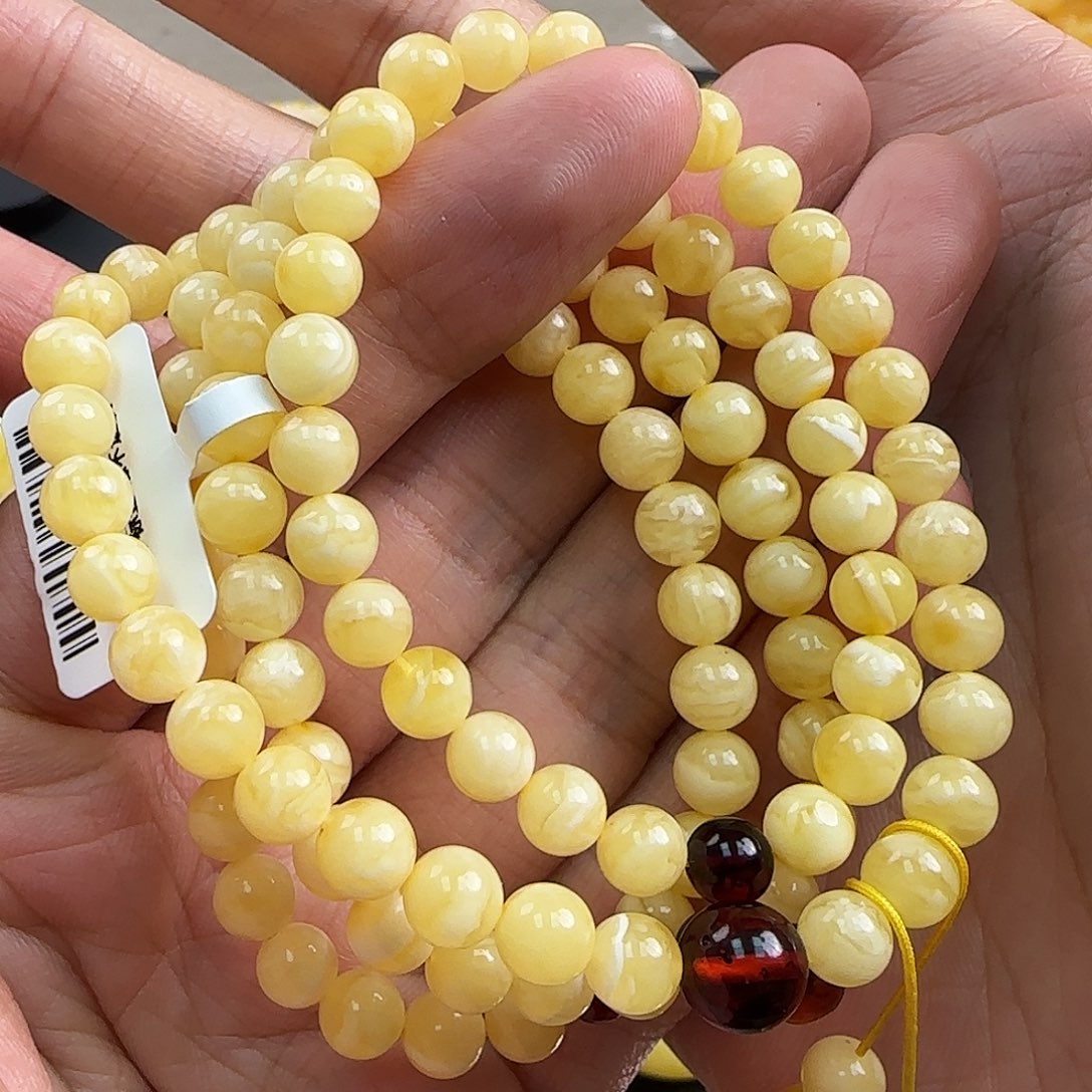 有***n琥珀未镶嵌珠宝奇石