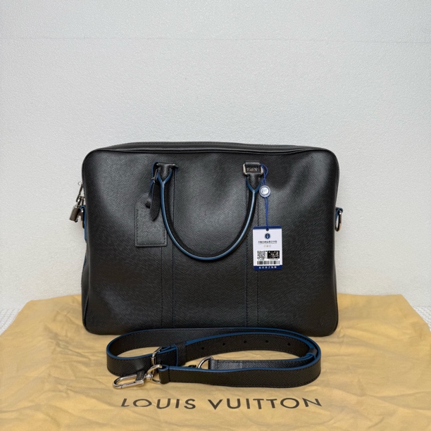 99新 LouisVuitton/路易威登 7018/经典时尚商务荔枝纹全皮公文包