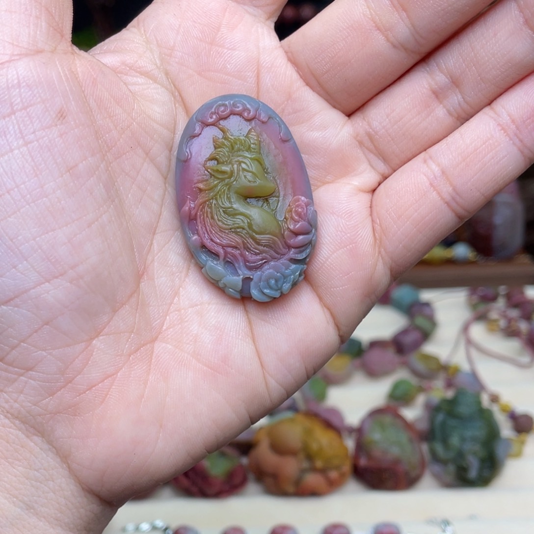 玛瑙/玉髓珠宝半成品未镶嵌北***北盐源玛瑙独角兽