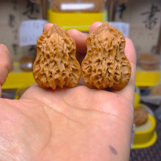 文玩核桃吊坠葫芦