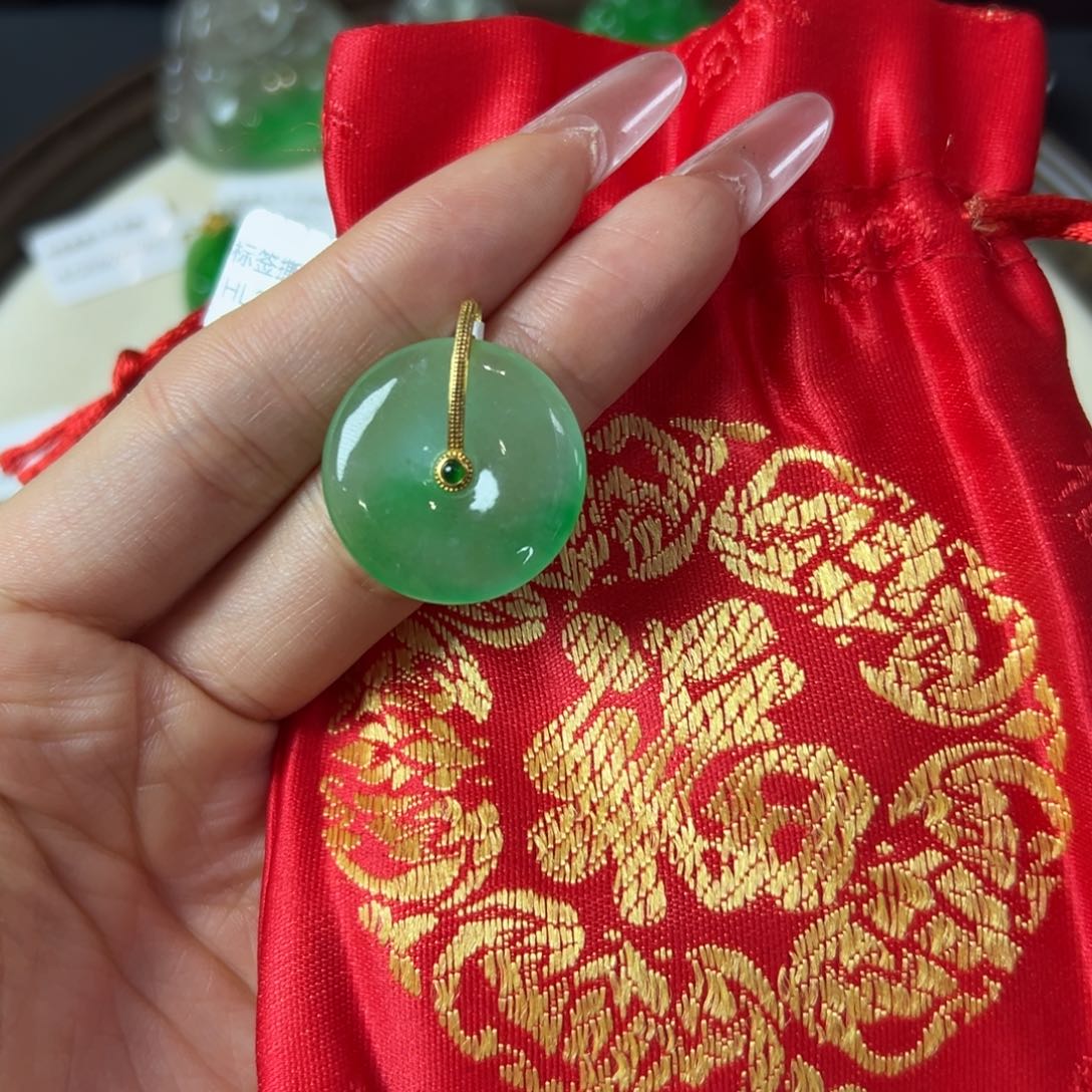 红***煜平安扣直播编号M5121