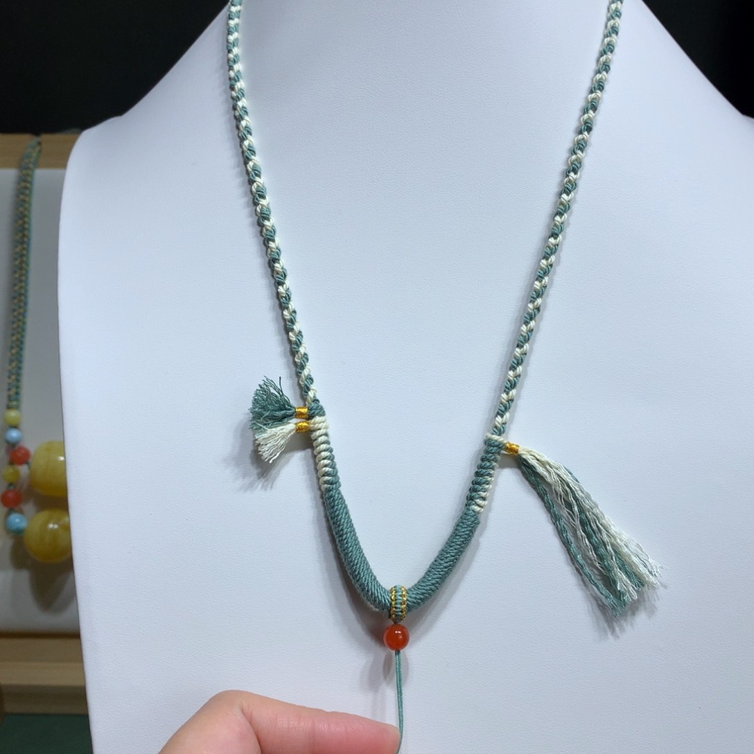 玛瑙/玉髓颈饰未镶嵌挂绳