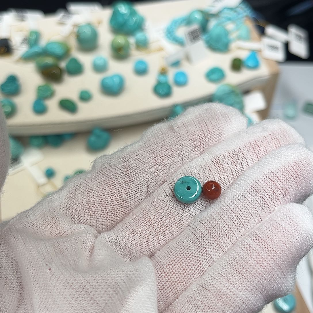 噗***罐南红玛瑙未镶嵌珠宝半成品