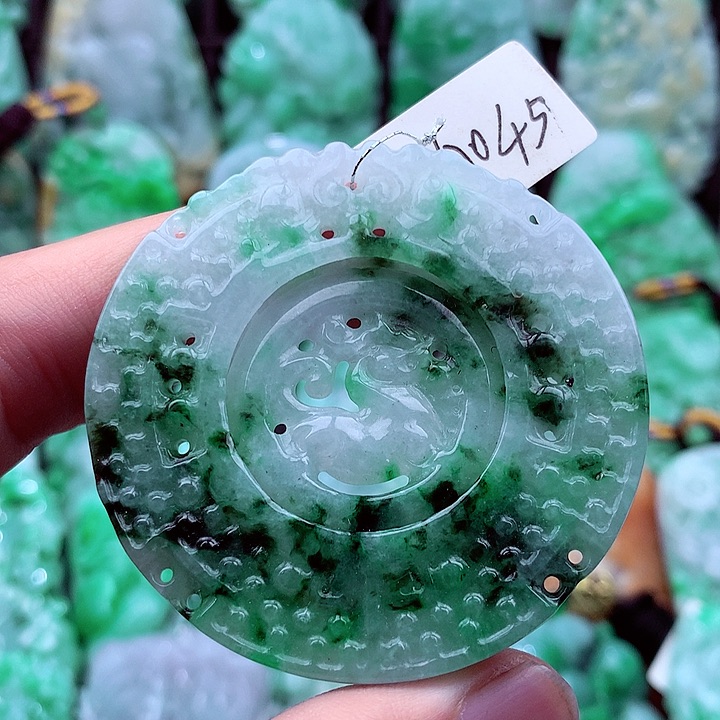 翡翠吊坠(不含链)未镶嵌