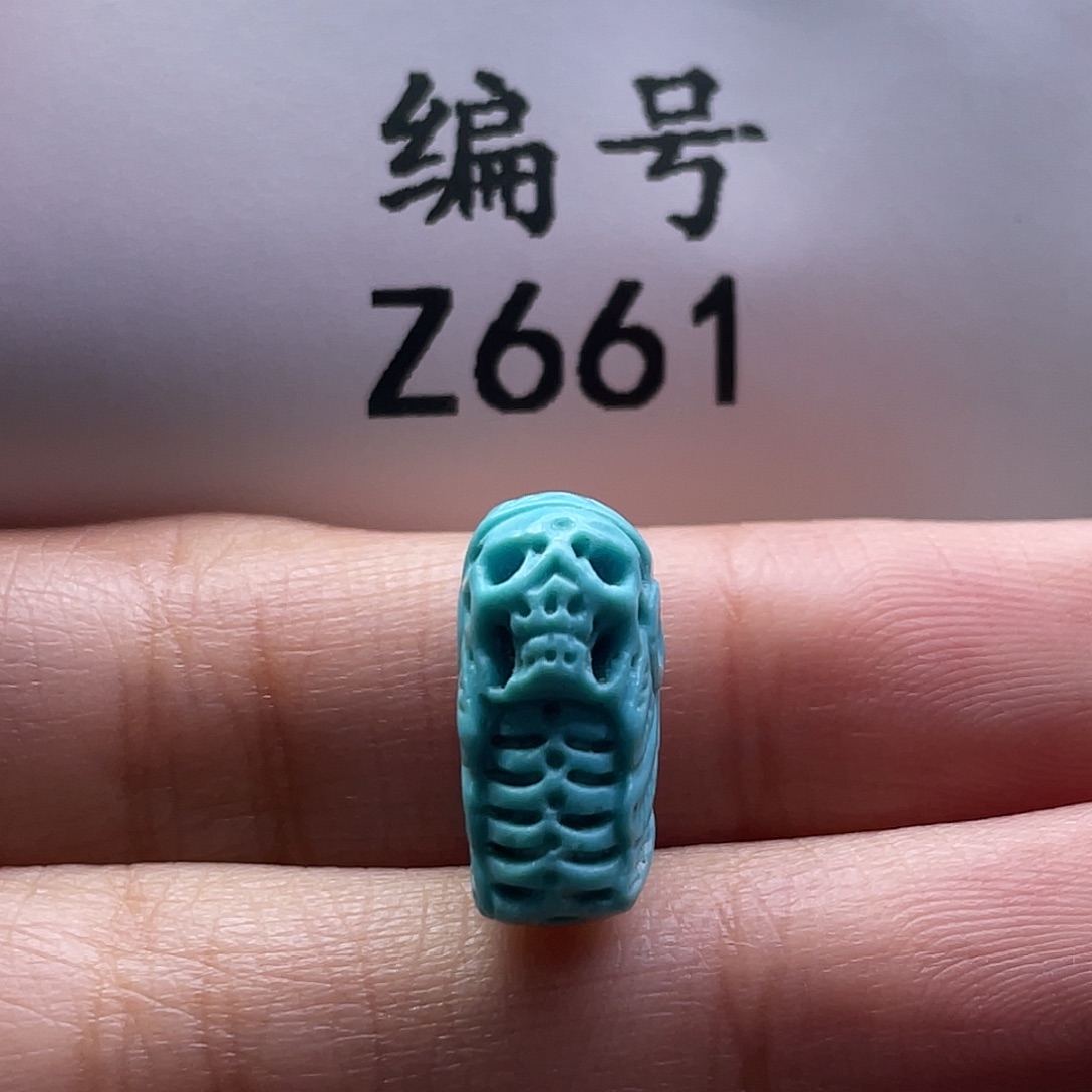 绿松石未镶嵌颈饰