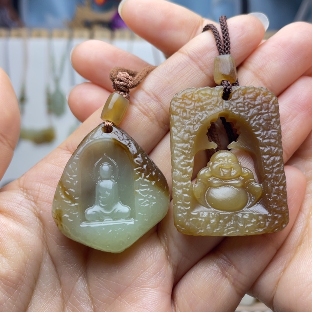 恒***司和田玉未镶嵌吊坠(不含链)