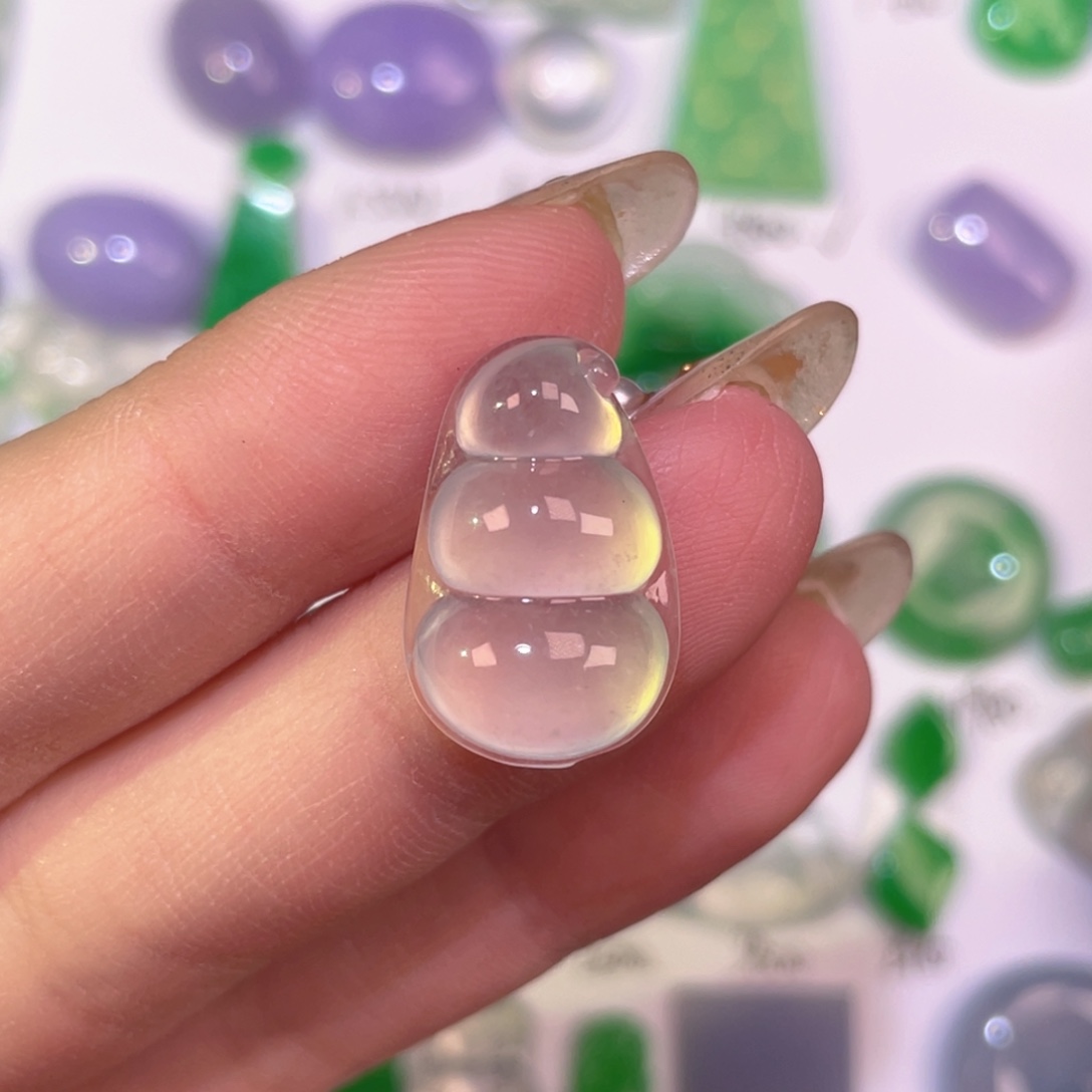 翡翠未镶嵌颈饰裸石