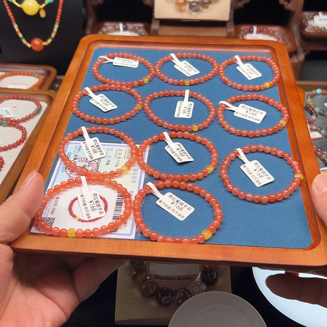 南红玛瑙未镶嵌手链