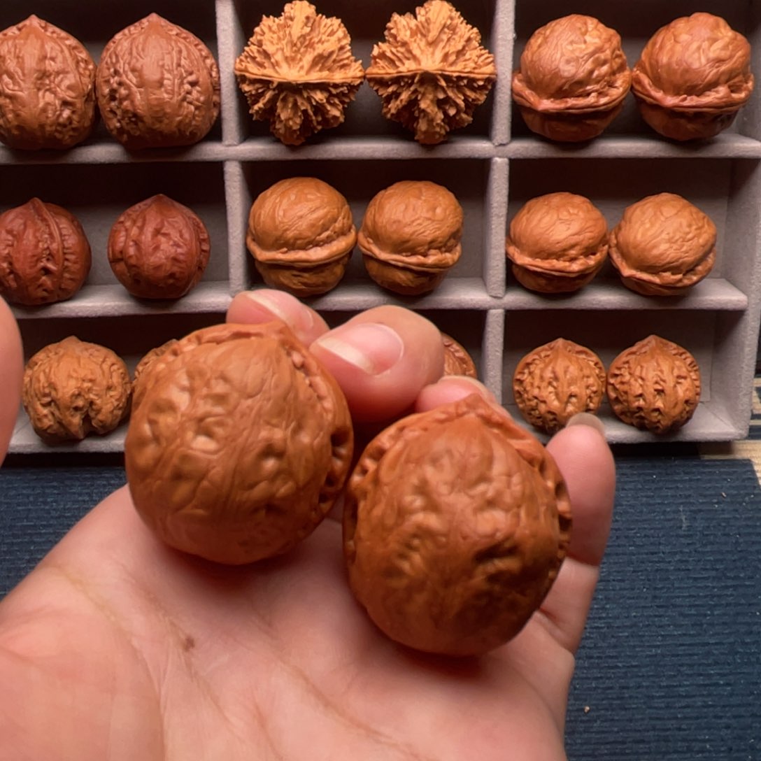 把件文玩核桃苗**丶海顿