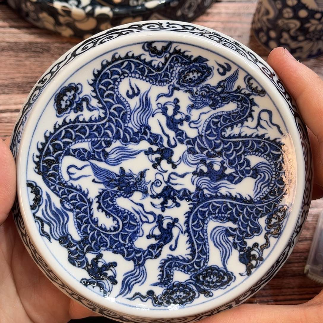 微瑕元青花双龙大饼盖置