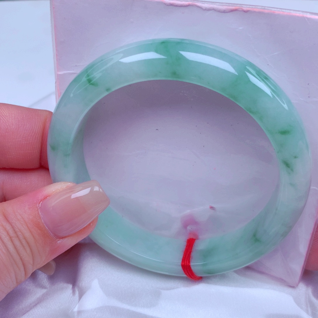 翡翠未镶嵌手镯手镯