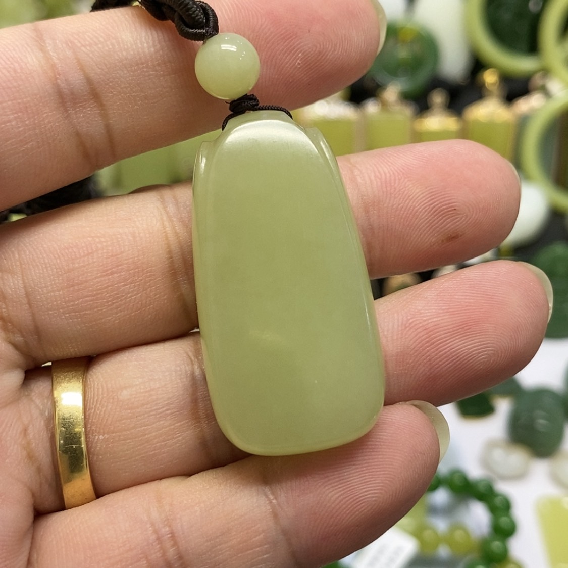 【闪购商品】颈饰未镶嵌和田玉