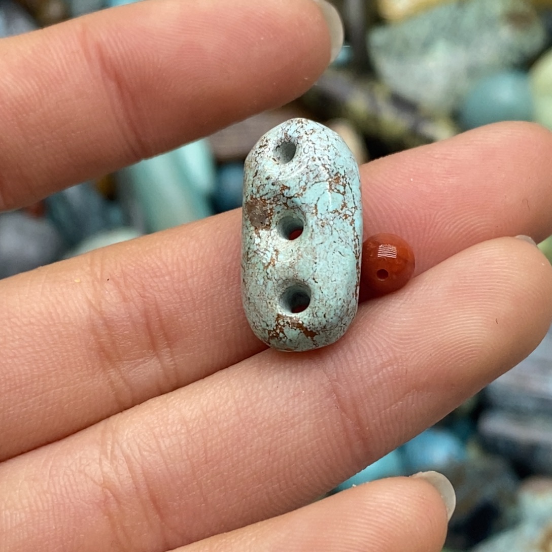 南红玛瑙未镶嵌珠宝奇石