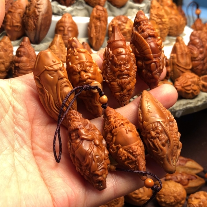 嗯***吊坠橄榄核橄榄核雕刻的单子