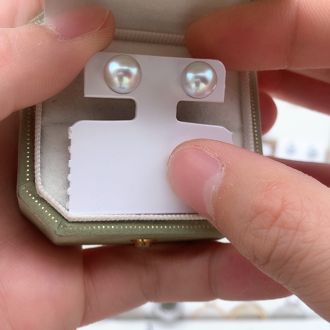 海水珍珠8-8.5mm真多麻素钉18K金镶嵌