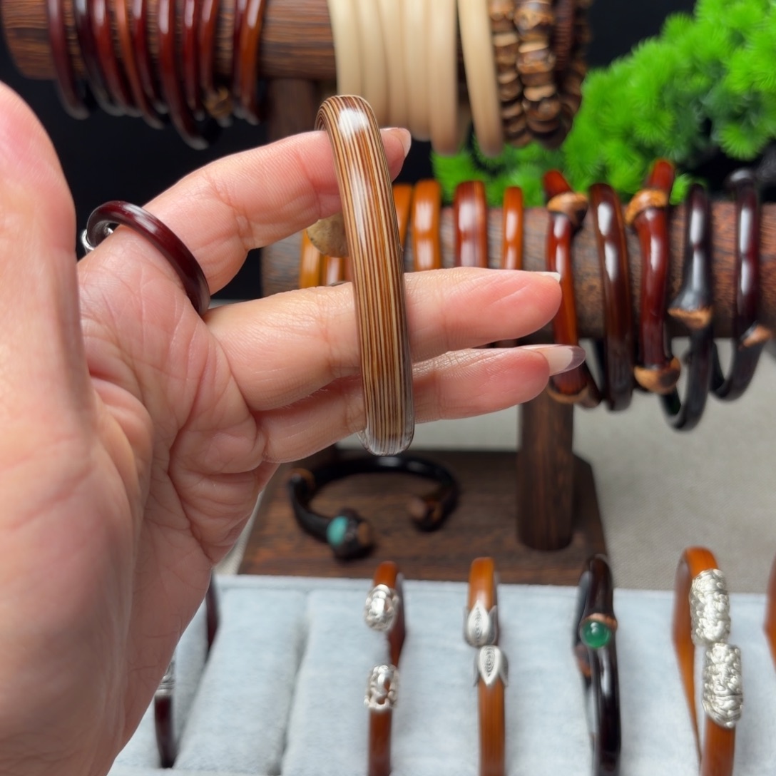 开****木质非金属金丝藤手镯