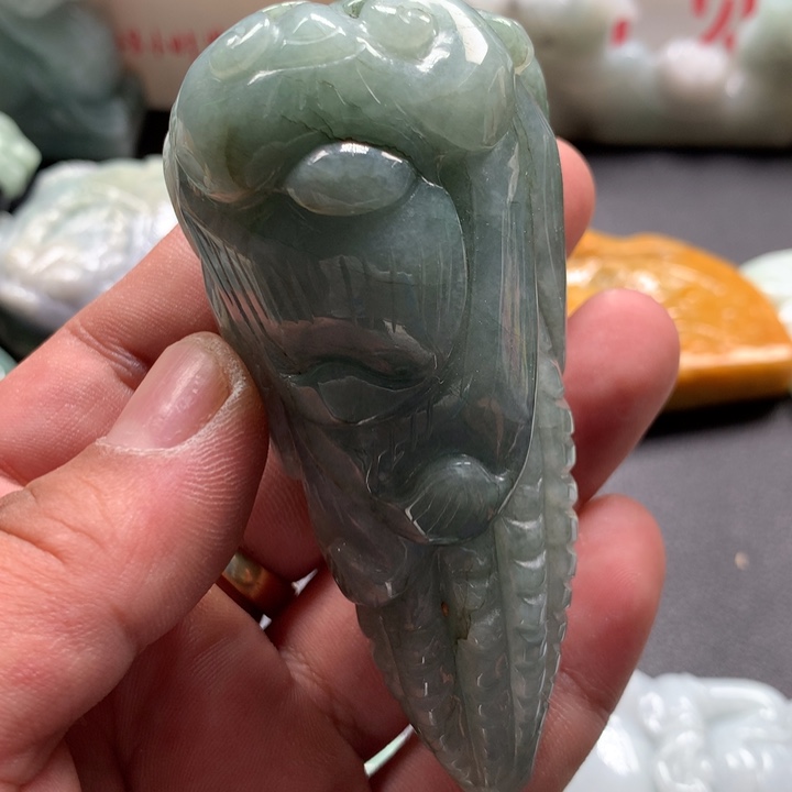 翡翠未镶嵌颈饰保真天然a货翡翠