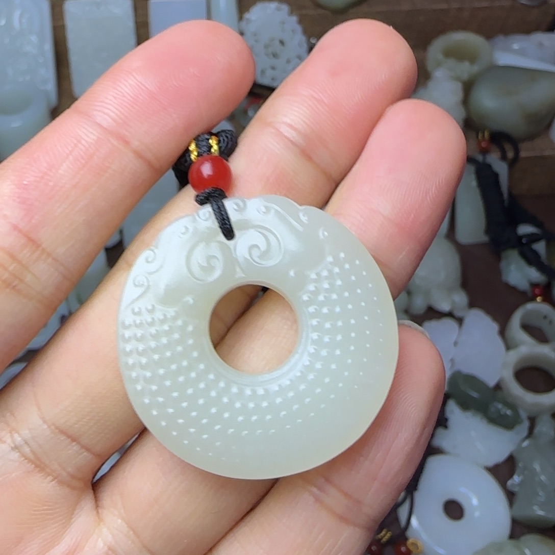 和田玉挂件未镶嵌双龙护主