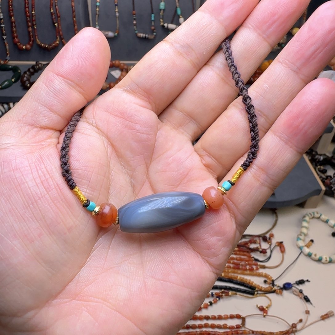 玛瑙/玉髓颈饰未镶嵌