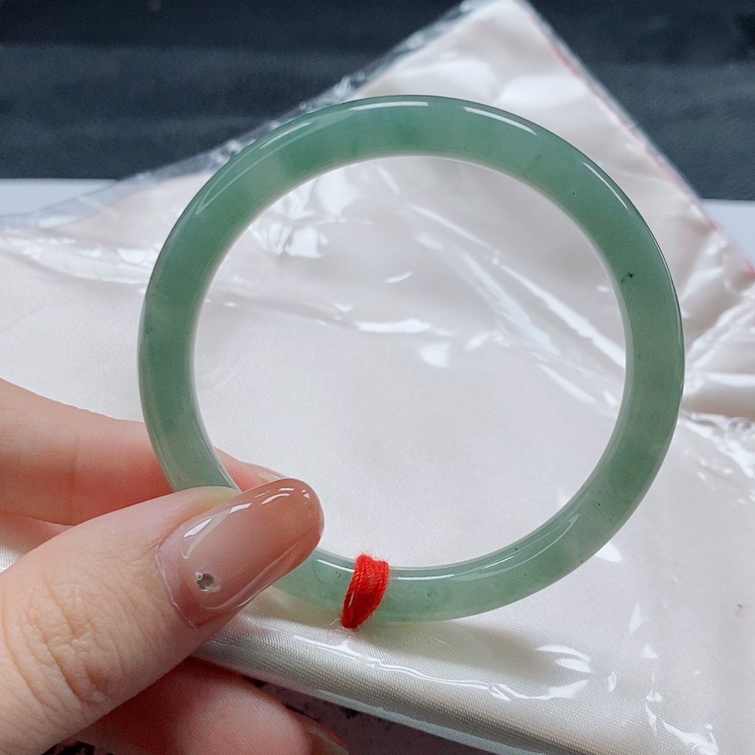 【闪购商品】未镶嵌手镯（圆镯）翡翠454号