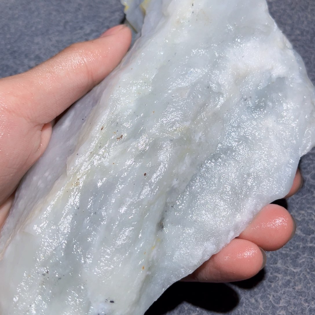 和田玉（糖玉）未镶嵌珠宝奇石