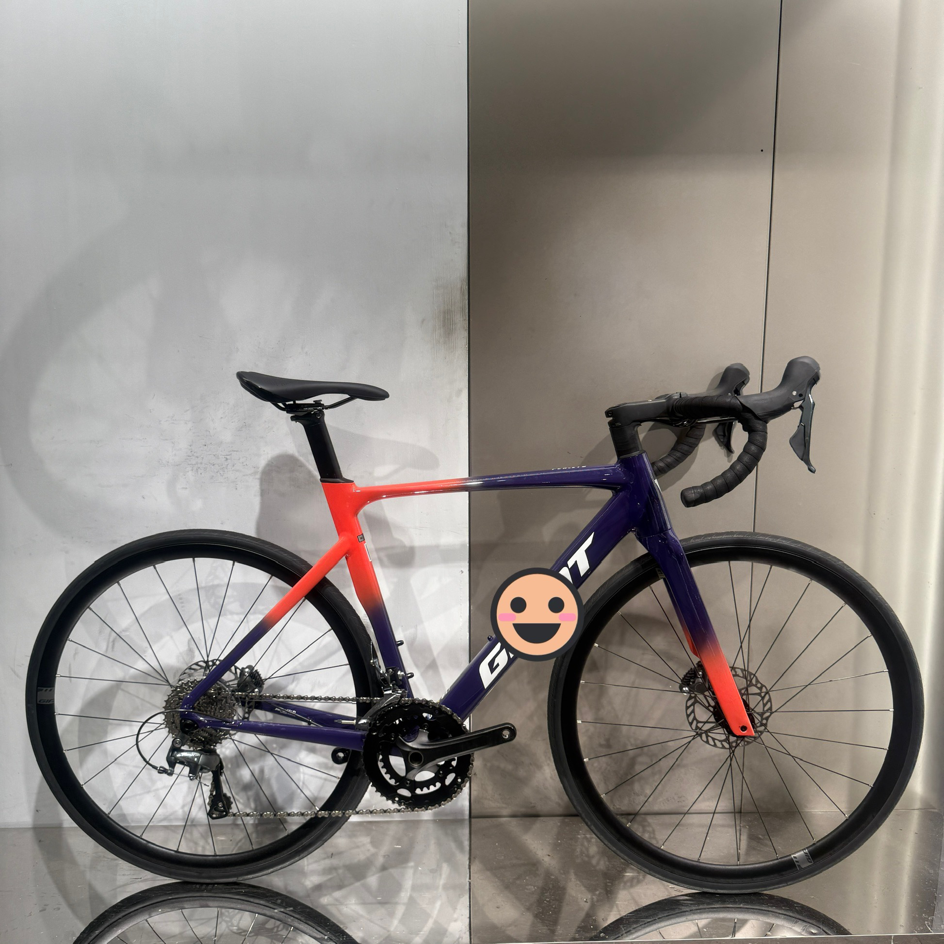 pcr2+公路车，铝架碳叉，4720油碟中套，20速。m码