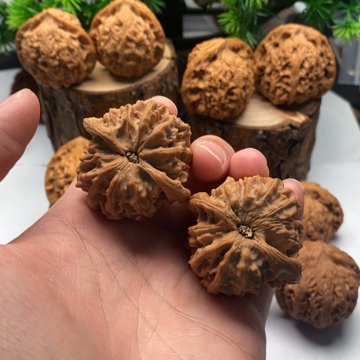 文玩核桃把件42全品龙门涧