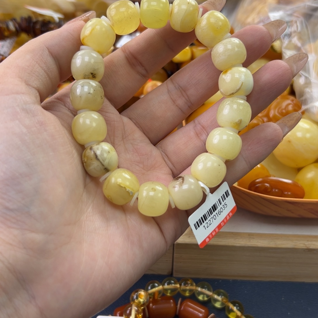 琥珀珠宝奇石未镶嵌
